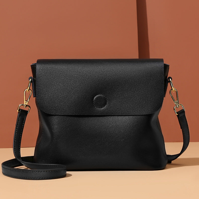 British style shoulder bag